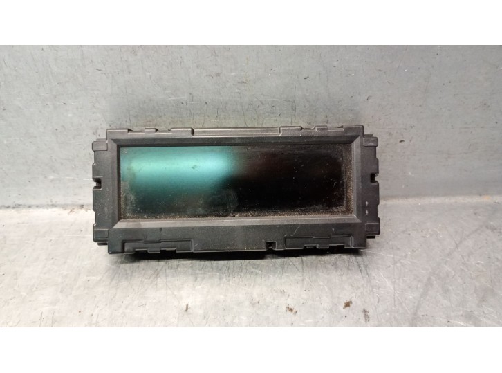 Recambio de pantalla multifuncion para chevrolet cruze (j300) 2.0 cdi referencia OEM IAM 22824480G 22824480G 