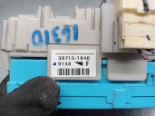 Recambio de caja reles / fusibles para mitsubishi outlander (cu0w) 2.4 4wd referencia OEM IAM MR587875  