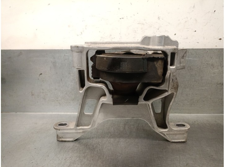 Recambio de soporte motor derecho para mazda 3 hatchback (bp) 2.0 skyactiv-g m hybrid referencia OEM IAM PE 