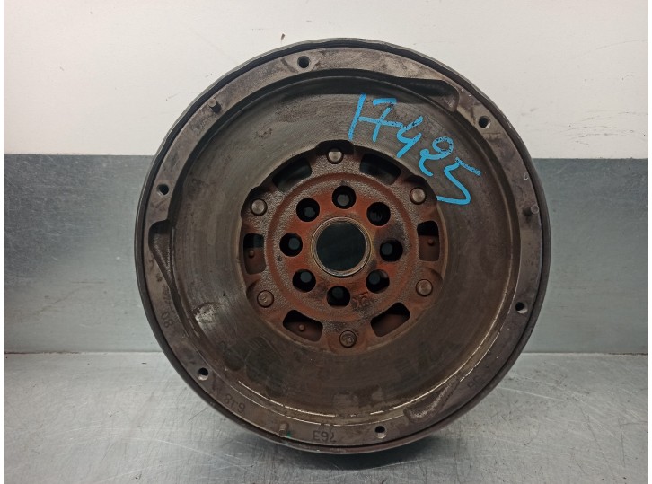 Replacement flywheel for Citroën C5 Sedan 2.0 HDi CAT (RHR / DW10BTED4) OEM IAM reference 9676364880 
