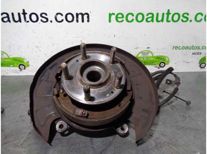 Replacement rear left stub axle for Hyundai Santa Fe (BM) 2.2 CRDi Style 4x4 OEM IAM reference 527102B000 