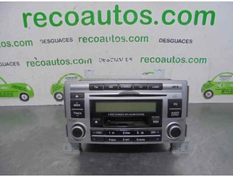 Replacement audio system / CD radio for Hyundai Santa Fe (BM) 2.2 CRDi Style 4x4 OEM IAM reference 961002B220 