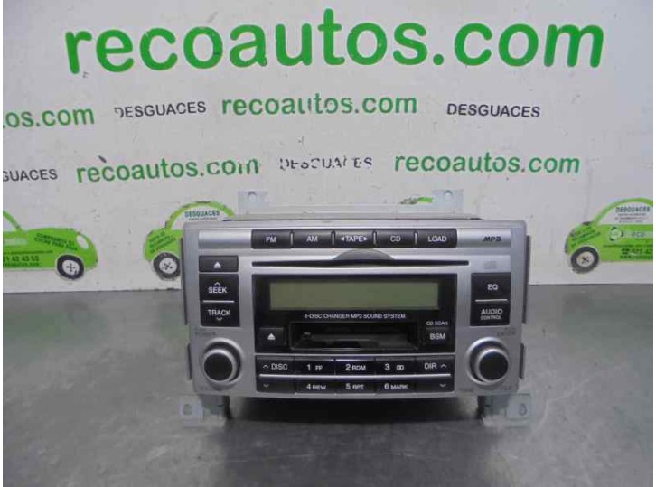 Replacement audio system / CD radio for Hyundai Santa Fe (BM) 2.2 CRDi Style 4x4 OEM IAM reference 961002B220 