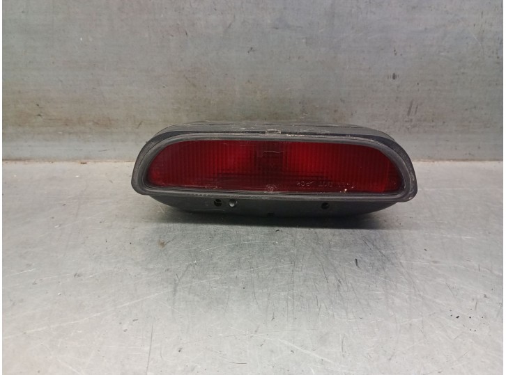 Recambio de luz central de freno para ssangyong korando (kj) 2.9 td referencia OEM IAM 8386006001LAO 8386006001LAO 