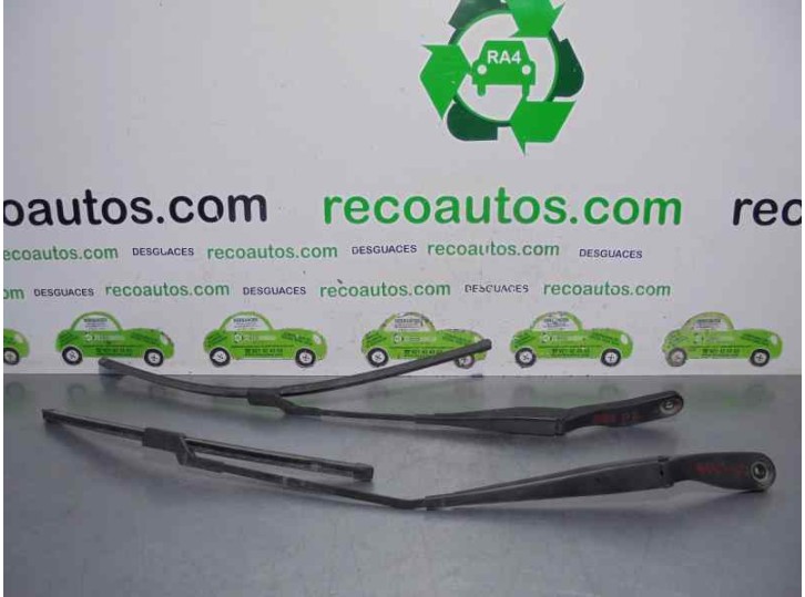Replacement front right wiper arm for Volvo C70 Cabriolet 2.4 turbodiesel OEM IAM reference 31276000 