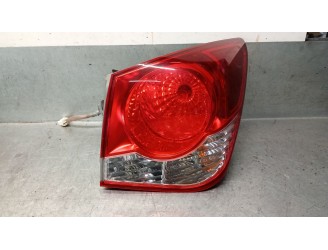 Recambio de piloto trasero derecho para chevrolet cruze (j300) 2.0 cdi referencia OEM IAM 95039731 95039731 