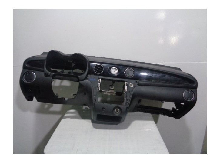 Recambio de salpicadero para mitsubishi outlander (cu0w) 2.4 4wd referencia OEM IAM MR975101HA NEGRO 