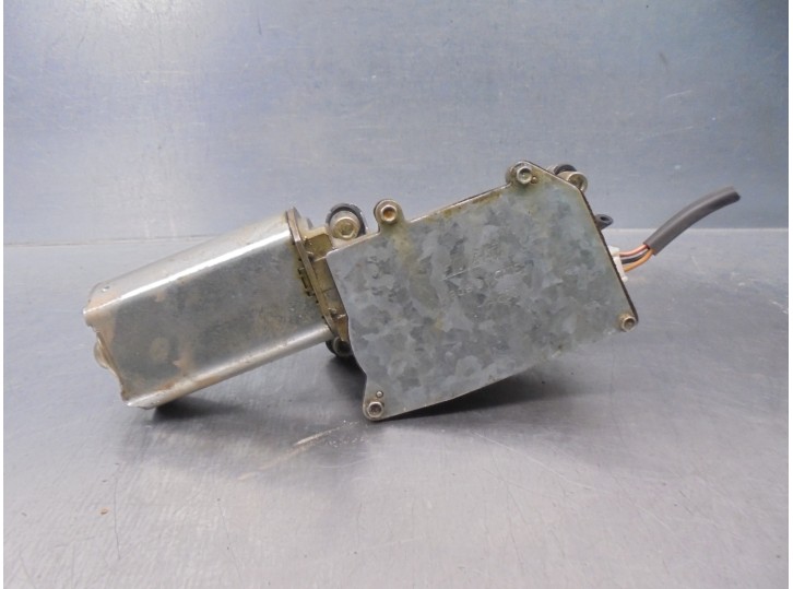 Replacement electric sunroof motor for Fiat Brava (182) 1.9 JTD CAT OEM IAM reference 46540030 5 DOORS