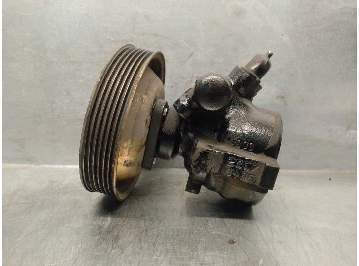 Recambio de bomba servodireccion para fiat brava (182) 1.9 jtd cat referencia OEM IAM 4653306 26073338FO 