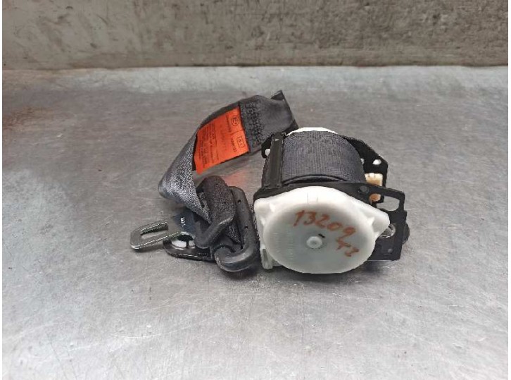 Replacement rear left seat belt for Mazda 323 Saloon C/F/S (BA) 1.5 16V CAT OEM IAM reference BG2C57790C 3 