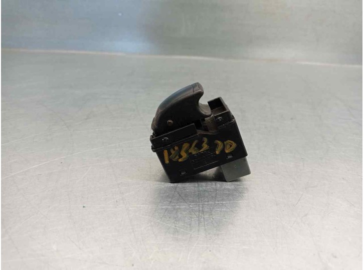 Recambio de mando elevalunas delantero derecho para daewoo lacetti 1.4 cat referencia OEM IAM 621W04790 