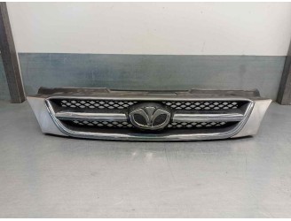 Recambio de rejilla delantera para daewoo lacetti 1.4 cat referencia OEM IAM 96454669  