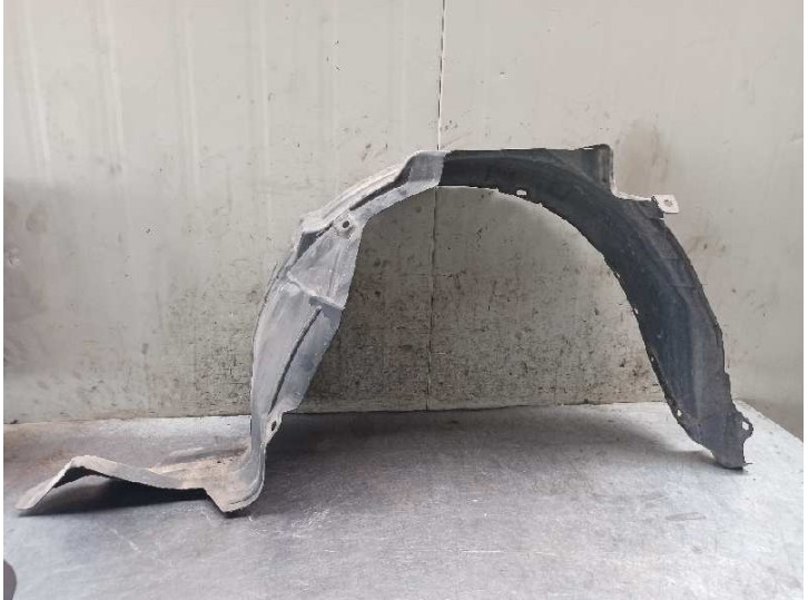 Recambio de paso rueda delantero derecho para mazda 323 berlina c/f/s (ba) 1.5 16v cat referencia OEM IAM BC1D56131G CESTA 15-B