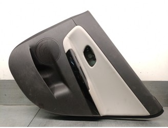 Recambio de guarnecido puerta trasera derecha para kia cee´d sportswagon (jd) 1.0 t-gdi referencia OEM IAM 83340A2020 83308A2260