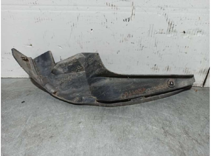 Recambio de paso rueda trasero izquierdo para mazda 323 berlina c/f/s (ba) 1.5 16v cat referencia OEM IAM B22H50351A 