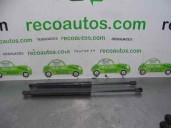 Replacement boot / tailgate gas struts for Hyundai Santa Fe (BM) 2.2 CRDi Style 4x4 OEM IAM reference 817701B000 