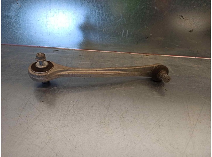 Recambio de brazo suspension superior delantero derecho para audi a4 ber. (b8) 2.0 16v tfsi referencia OEM IAM 8K0506A 