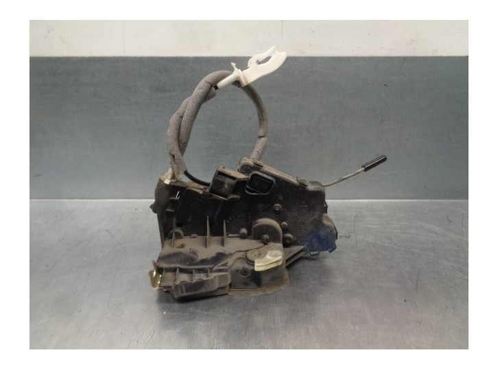 Recambio de cerradura puerta trasera izquierda para bmw serie 3 touring (e46) 2.0 16v diesel cat referencia OEM IAM 245HTL 7 PIN