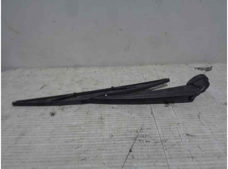 Recambio de brazo limpia trasero para saab 9-5 familiar 2.0 cat referencia OEM IAM 4563276  