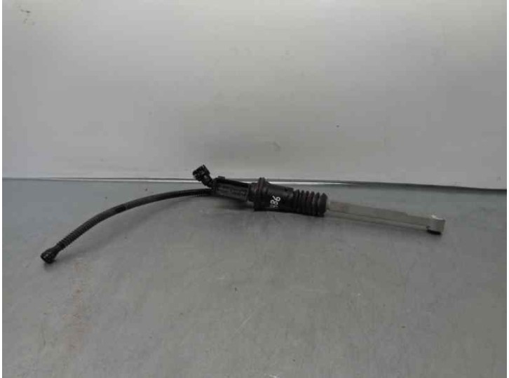 Recambio de bomba embrague para peugeot 208 allure referencia OEM IAM 9812924580  