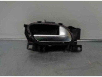 Recambio de maneta interior trasera derecha para peugeot 208 allure referencia OEM IAM 96555516VV  
