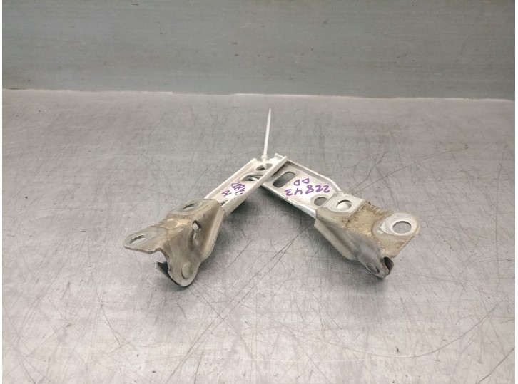 Recambio de bisagra capot para volkswagen golf iv (1j1) 1.6 16v referencia OEM IAM 1J0823302A 1J0823301 