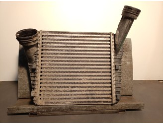 Recambio de intercooler para audi q7 (4lb) 3.0 tdi quattro referencia OEM IAM 7P0145804A 7L6145804A G2849004 BEHR