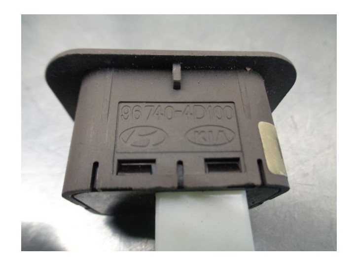 Recambio de interruptor para kia carnival 2.9 crdi cat referencia OEM IAM 937604D000 