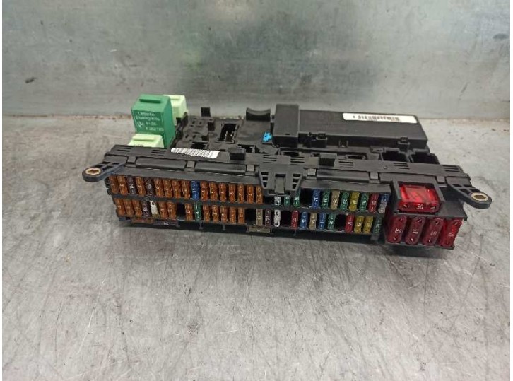 Recambio de caja reles / fusibles para bmw x5 (e53) 3.0 24v cat referencia OEM IAM 8380407 