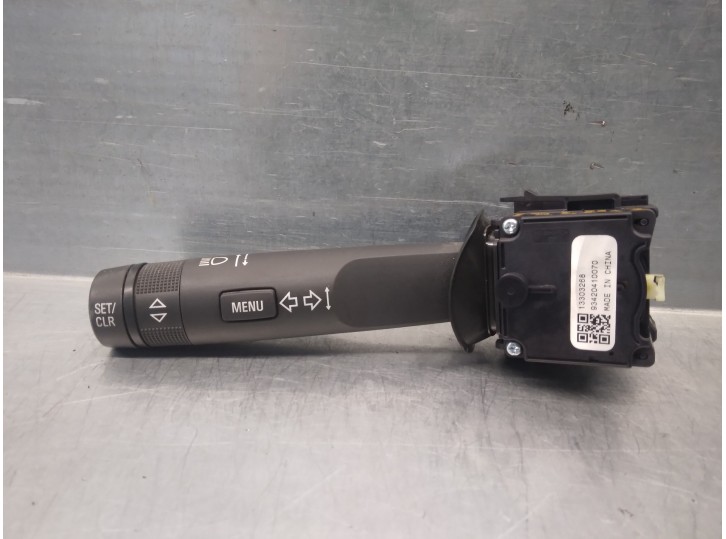 Recambio de mando luces para opel astra j lim. 1.7 16v cdti referencia OEM IAM 13303268 