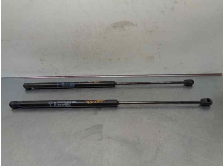 Recambio de amortiguadores maletero / porton para dacia sandero 1.6 cat referencia OEM IAM 8200735264 