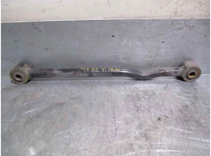 Recambio de brazo suspension inferior trasero derecho para kia carens 1.8 cat referencia OEM IAM 