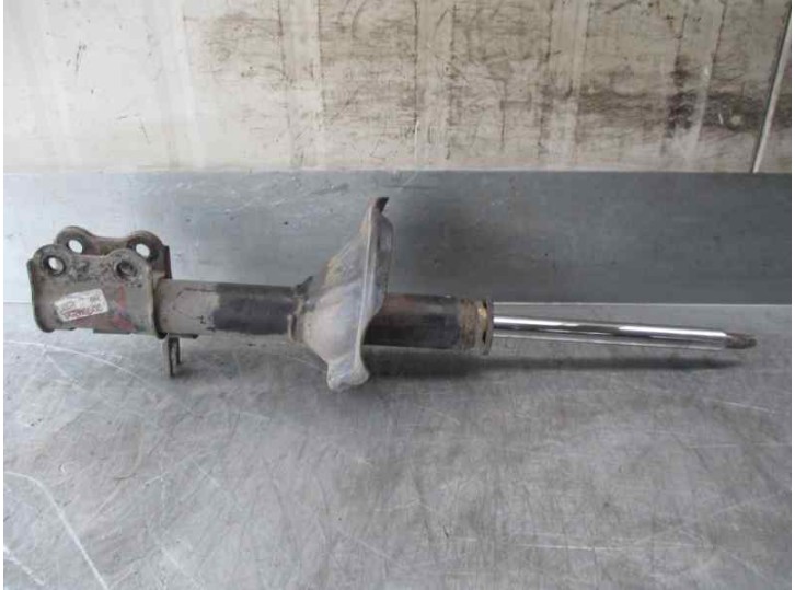 Recambio de amortiguador trasero derecho para kia carens 1.8 cat referencia OEM IAM DG26050C K2CA28700 KPW