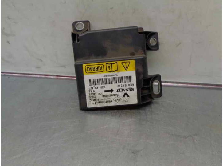 Replacement airbag control unit for Dacia Sandero 1.6 CAT OEM IAM reference 8200769222 2840096301300 