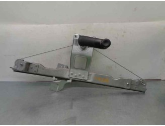 Recambio de elevalunas delantero derecho para dacia sandero 1.6 cat referencia OEM IAM 8200773825 MANUAL 5 PUERTAS