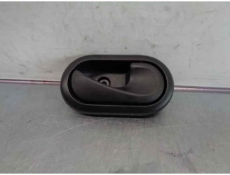 Recambio de maneta interior delantera derecha para dacia sandero 1.6 cat referencia OEM IAM 8200733847  