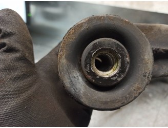 Recambio de soporte bomba inyeccion para seat cordoba berlina (6k2) open godo referencia OEM IAM 028145523E  