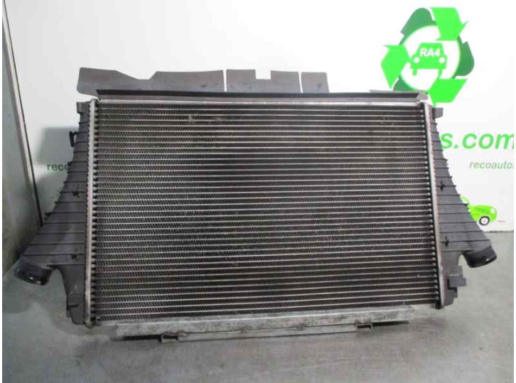 Recambio de intercooler para saab 9-3 berlina 2.0 referencia OEM IAM 12804715 875560K VALEO