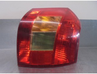 Replacement rear right light for Toyota Corolla (E12) 1.6 16v OEM IAM reference 8155113610 5 DOORS