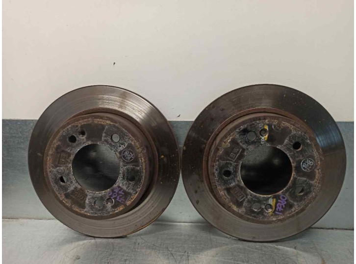Replacement rear brake disc for Hyundai ix20 1.4 CRDi cat OEM IAM reference 584111P300 