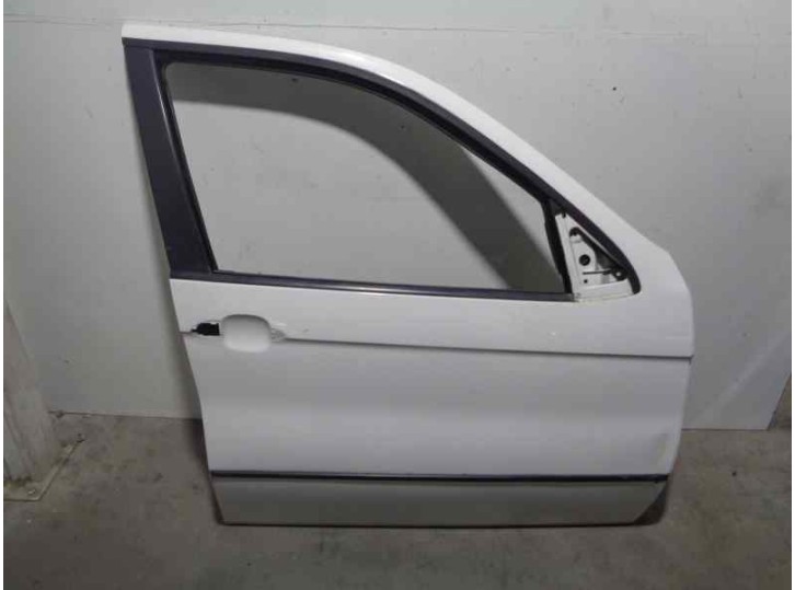 Replacement front right door for BMW X5 (E53) 3.0 24V CAT OEM IAM reference 41518256824 WHITE 5 DOORS