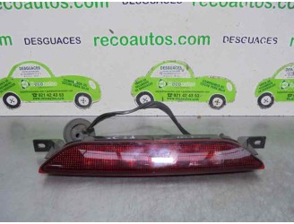 Recambio de luz central de freno para jeep compass 2.2 crd cat referencia OEM IAM 05303754AF 
