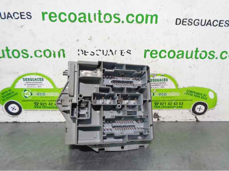 Recambio de caja reles / fusibles para lancia ypsilon (101) 1.4 cat referencia OEM IAM 51724661  