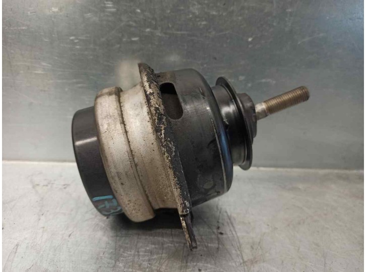 Recambio de soporte motor izquierdo para audi q7 (4l) 3.0 v6 24v tdi referencia OEM IAM 7L8199131A 