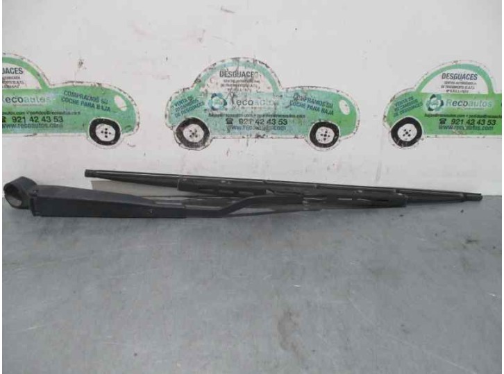 Recambio de brazo limpia trasero para chrysler grand voyager (rg) 2.8 referencia OEM IAM 05288704AD  