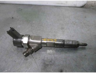 Recambio de inyector para volvo v40 familiar 1.9 diesel cat referencia OEM IAM 8200100272 0445110110B BOSCH