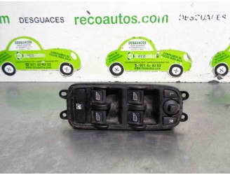 Recambio de mando elevalunas delantero izquierdo para volvo s40 berlina 2.0 diesel cat referencia OEM IAM 30773210  