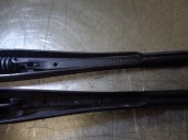 Recambio de brazo limpia delantero derecho para opel meriva a 1.6 16v referencia OEM IAM 13139725 13140019 