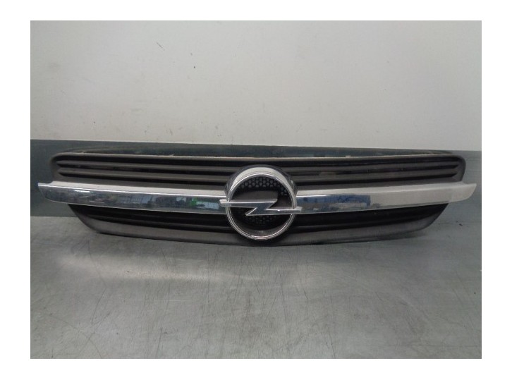 Replacement front grille for Opel Meriva A 1.6 16V OEM IAM reference 13117843 9465M010 