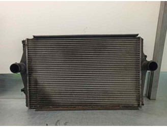 Recambio de intercooler para volvo v70 familiar 2.5 turbodiesel referencia OEM IAM 8649471 8649471A VALEO